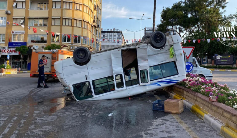 Nazilli'de Korkutan Kaza: İki Servis Minibüsü Çarpıştı, 3 Kişi Yaralandı