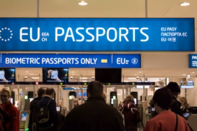 Schengen-Havalimani-Pasaport-Kontrol