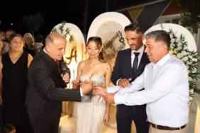 baskan-kaya-genc-ciftin-mutluluguna-ortak-oldu-2