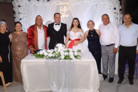 bozdoganda-solen-gibi-gece-baskan-ozel-bir-gecede-3-nikah-kiydi-4