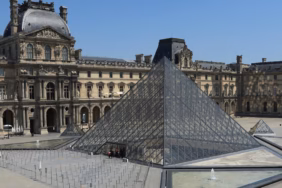 louvre-reuters-2124062