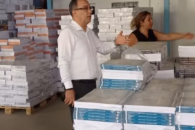 aydin-yeni-okul-donemine-hazir-binlerce-kitap-okullara-dagitiliyor-1